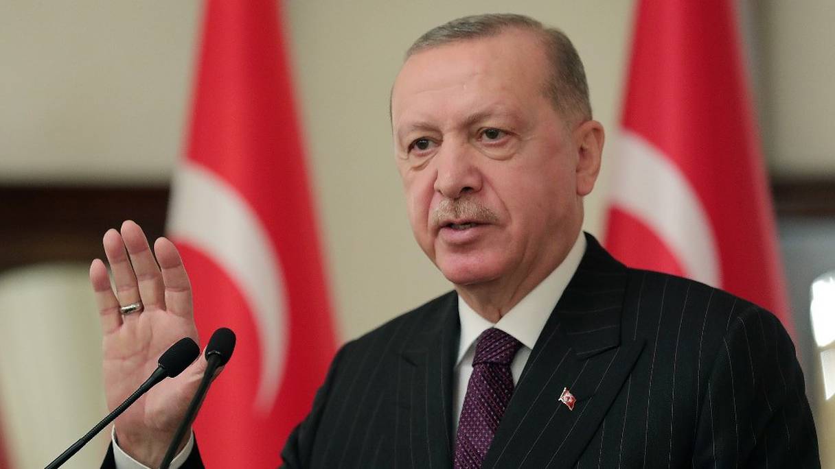 Le président turc Recep Tayyip Erdogan délivre un discours aux ambassadeurs de l'UE, le 12 janvier 2021 à Ankara. 
