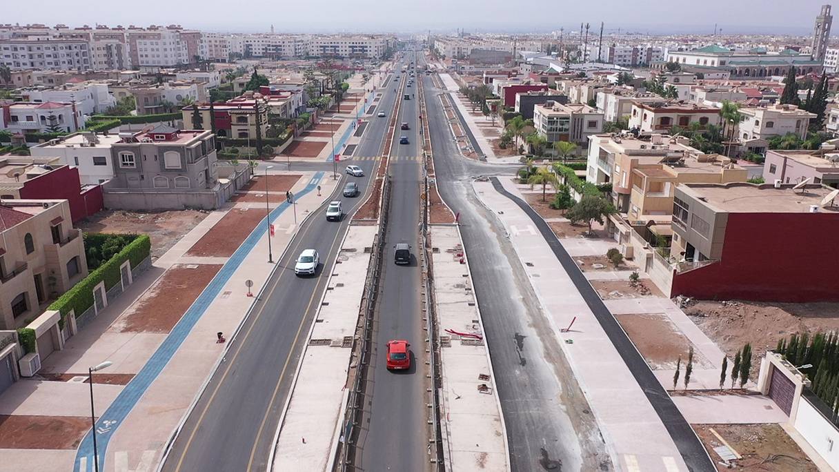 Le busway d’Agadir, dont les travaux de la première tranche sont quasi-finalisés, s’inscrit dans la cadre d’un programme quinquennal de développement urbain, qui aura cours jusqu’en 2024.
