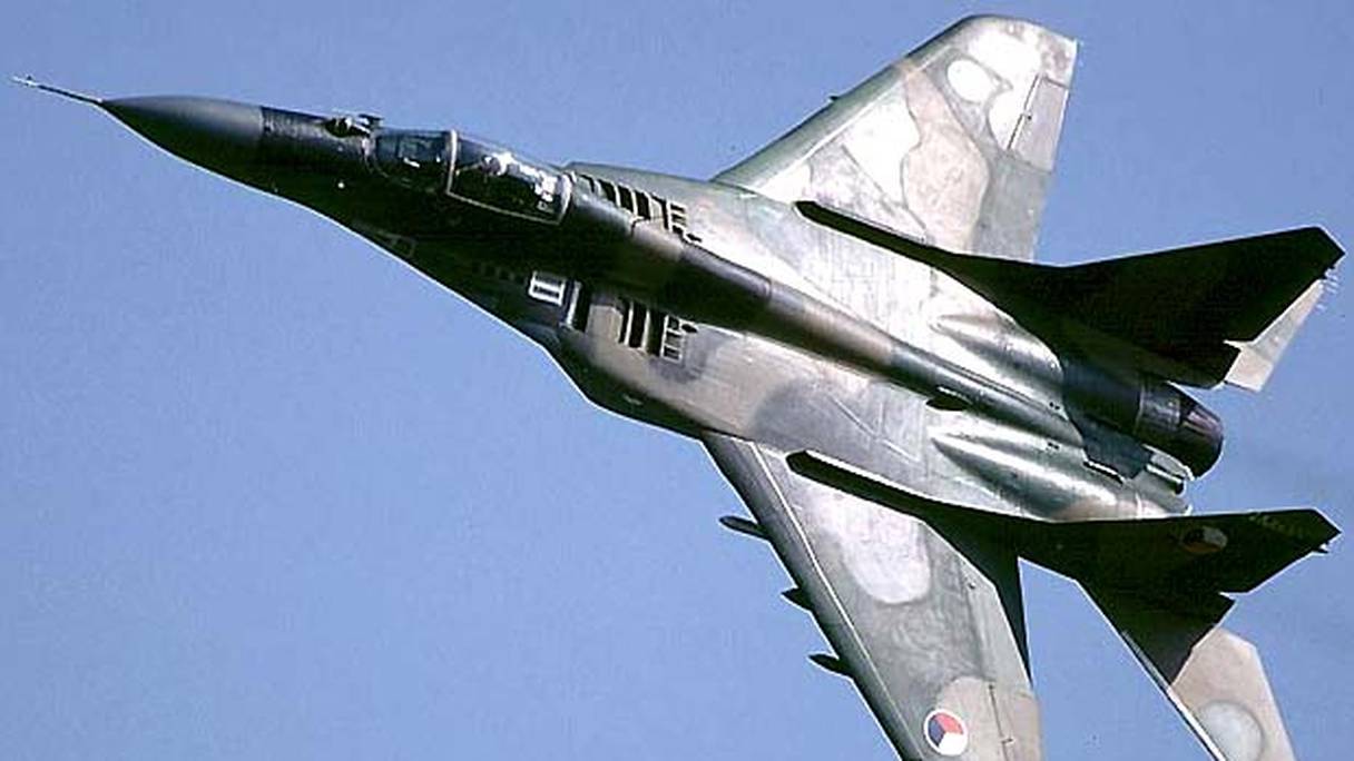 Le MiG-29 (Code OTAN Fulcrum) est un avion de chasse russe de quatrième génération.
