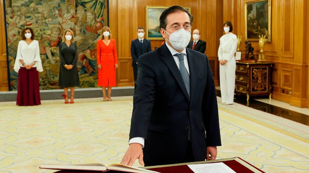 Jose Manuel Albares prête serment en tant que nouveau ministre espagnol des Affaires étrangères lors de la cérémonie de prestation de serment au palais de la Zarzuela à Madrid le 12 juillet 2021.
