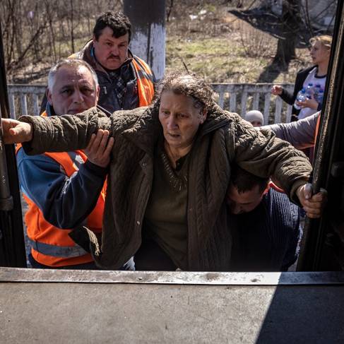 Ukraine - Guerre en Ukraine - Donbass - Réfugiés - Train - Front à l Est
