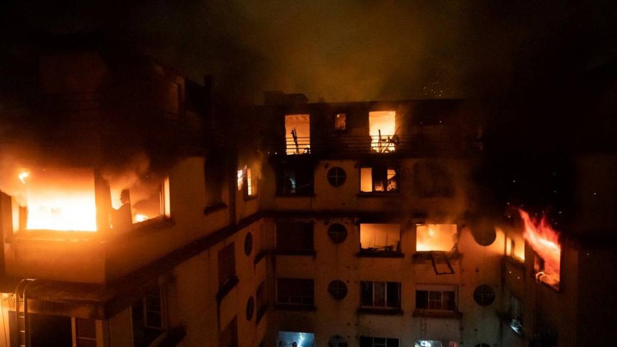 L'incendie d'un immeuble dans le XVIe arrondissement de Paris, dans la nuit de mardi à mercredi 6 février, a fait 10 morts selon un dernier bilan. 
