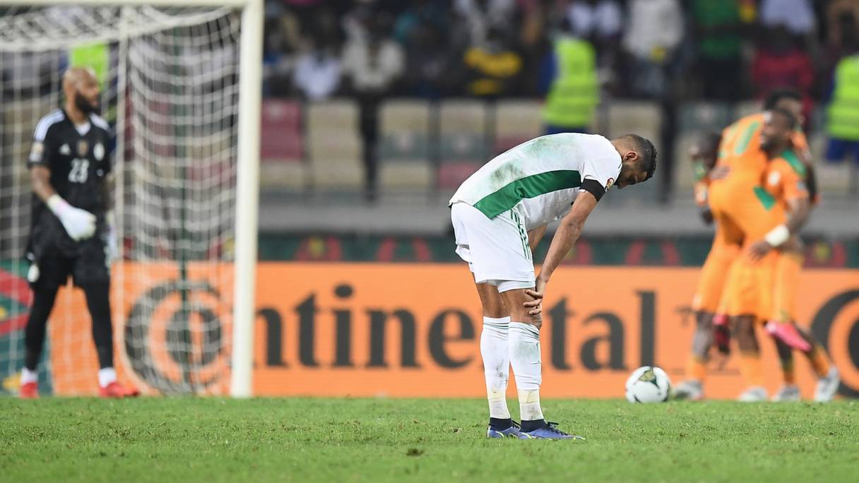 L'Algérie a perdu 3 buts à 1 contre la Côte d'Ivoire le 20 janvier 2022 au Stade de Japoma à Douala. 
