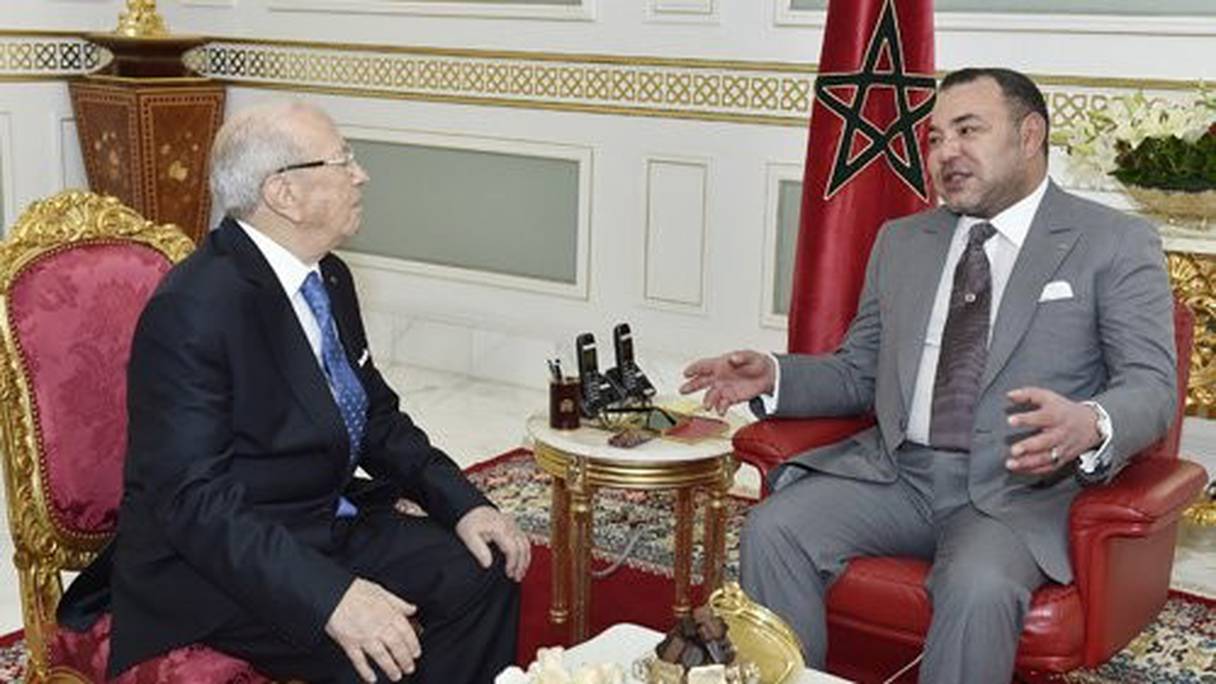 Le roi Mohammed VI et le président tunisien Béji Caïd Essebsi
