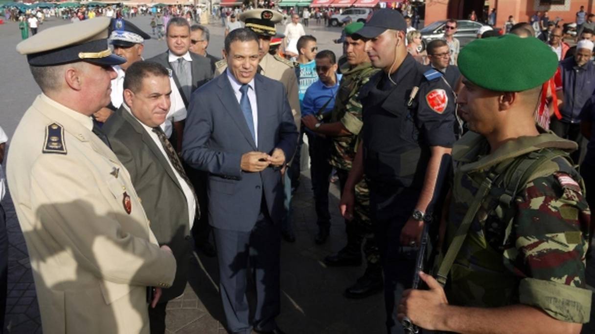 Abdeslam Bikrat (au milieu) lors du déploiement du dispositif Hadar à Marrakech en novembre 2014.
