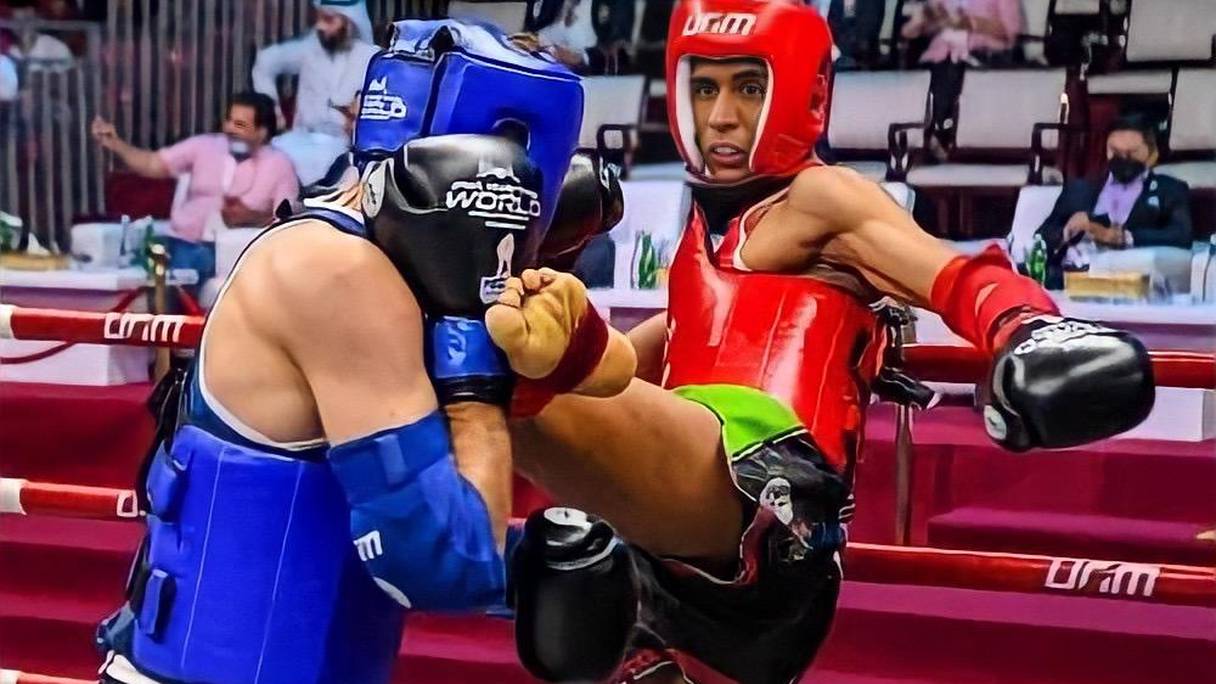 Abdelali Zahidi, lors de son combat contre le français Ayan Rachid, aux championnats du monde de muay thaï, tenus à Abu Dhabi du 26 mai au 4 juin 2022.
