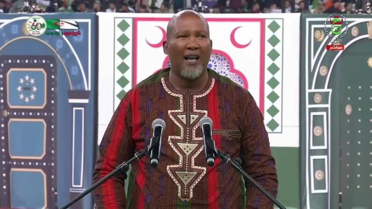 Zwelivelile Mandela prononce un discours pro-Polisario lors de la cérémonie officielle d’ouverture du CHAN 2023, au sein du stade Nelson Mandela, le 13 janvier 2023.
