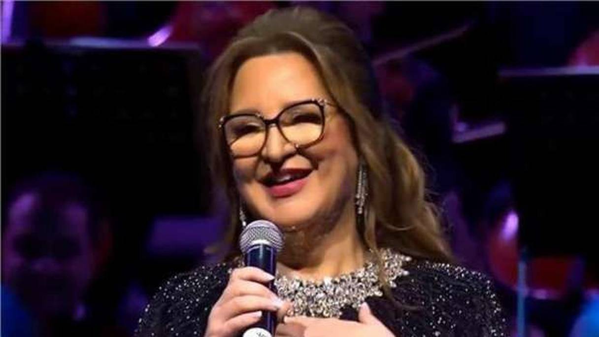 La grande chanteuse Aziza Jalal, jeudi 26 décembre au festival Tantora, en Arabie saoudite.

