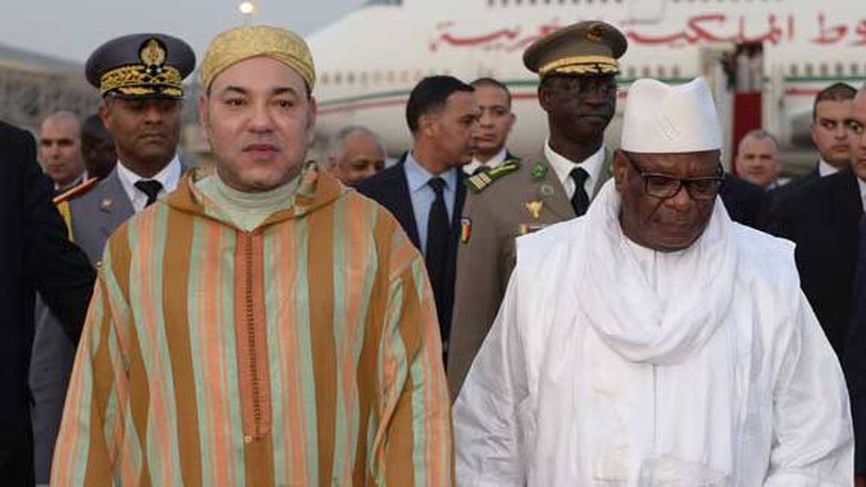 Arrivée du roi Mohammed VI, mardi 17 février, à l'aéroport de Bamako.
