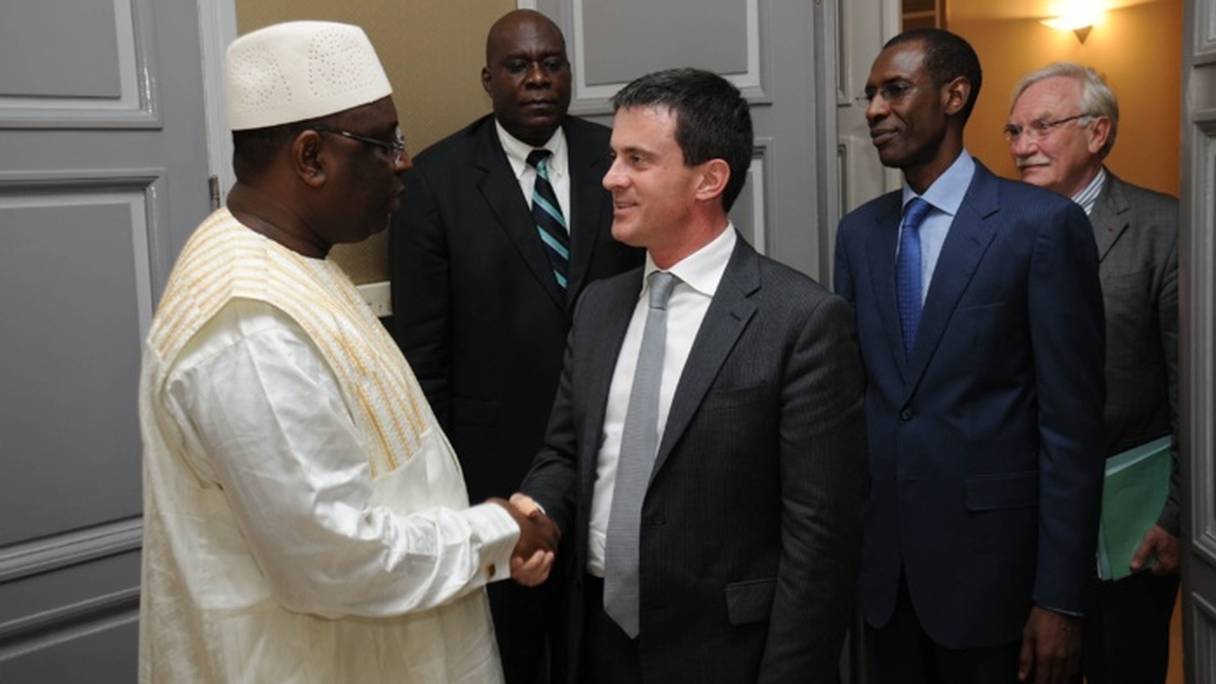 Le premier ministre français Manuel Valls reçu par le président Macky Sall. 
