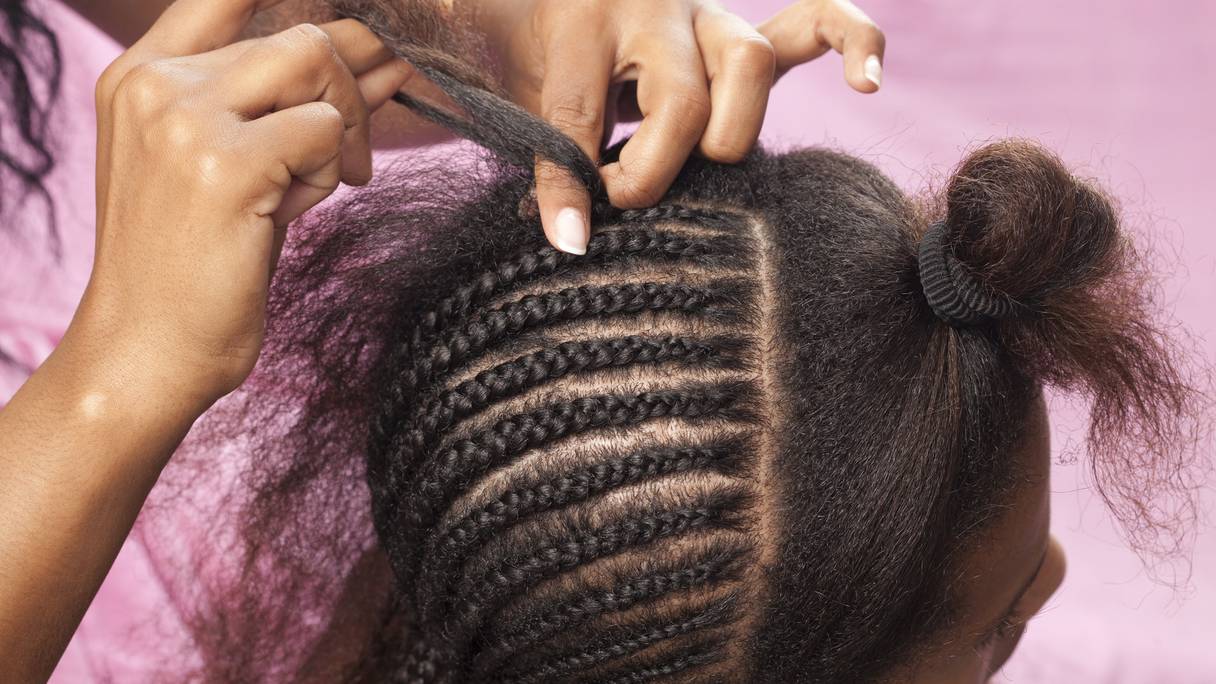 Les salons de coiffure africains se multiplient à Bab Marrakech à Casablanca.

