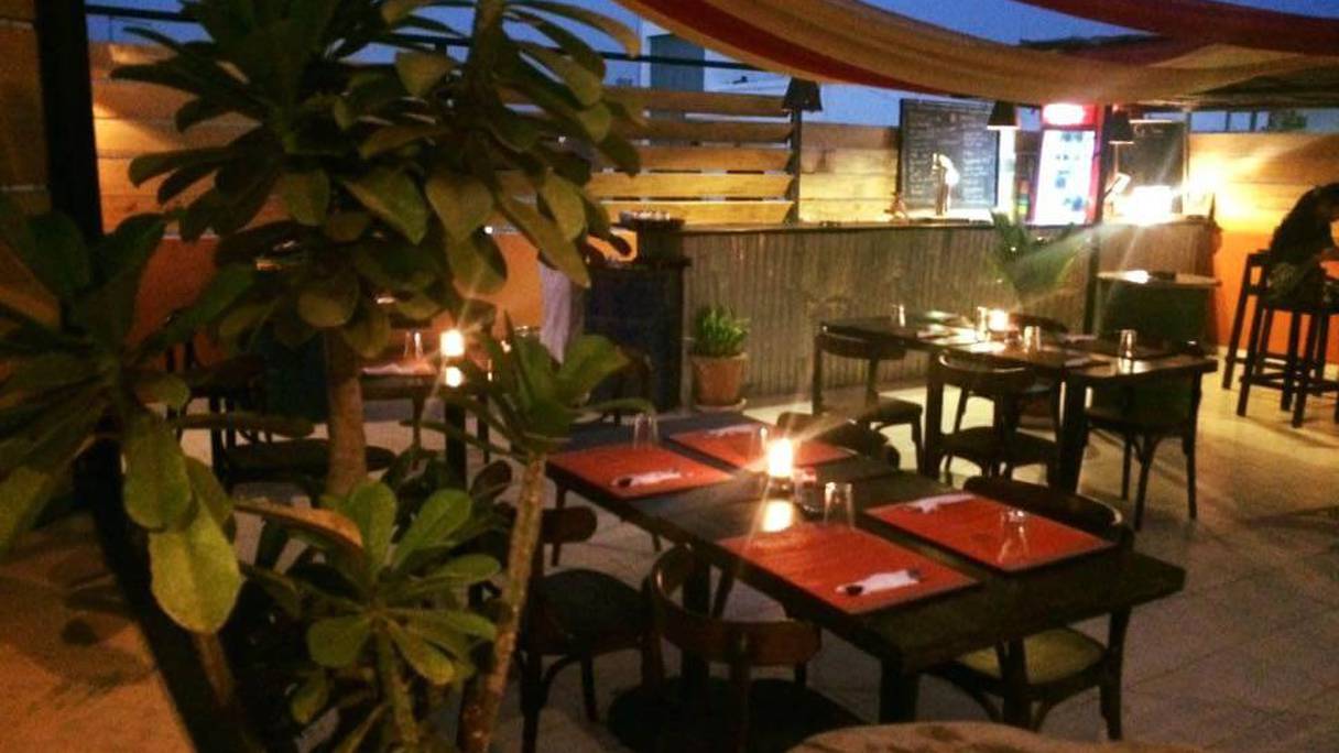 Les autorisations exceptionnelles des bars et restaurants de Dakar suspendues.
