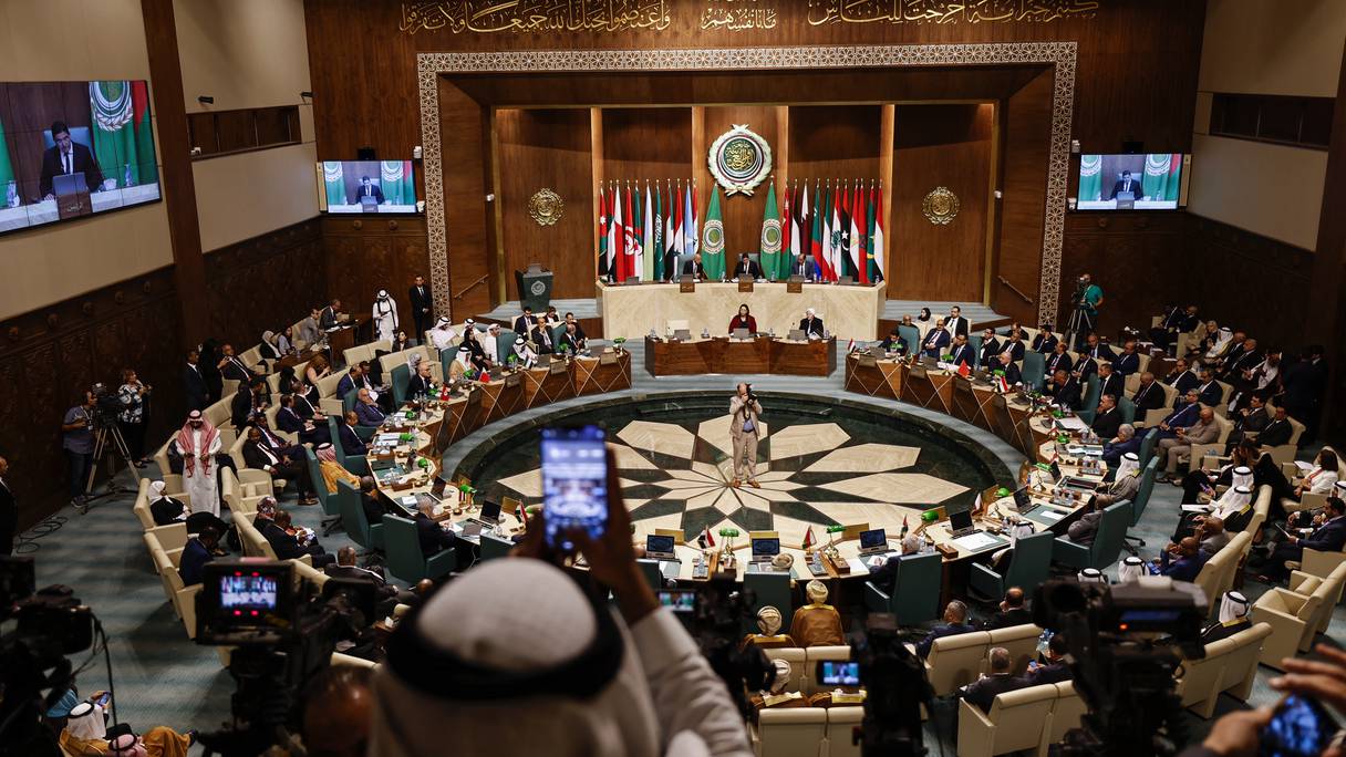 Lors des travaux de la session extraordinaire du Conseil de la Ligue des États arabes au niveau des ministres des Affaires étrangères, mercredi 11 octobre 2023 au Caire.