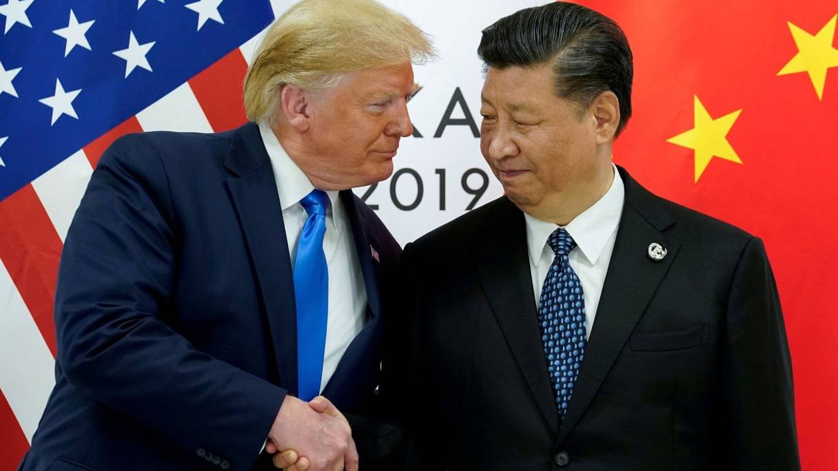 Les présidents américain Donald Trump, et chinois Xi Jinping, lors du sommet du G20 à Osaka, au Japon, le 28 juin 2020.
