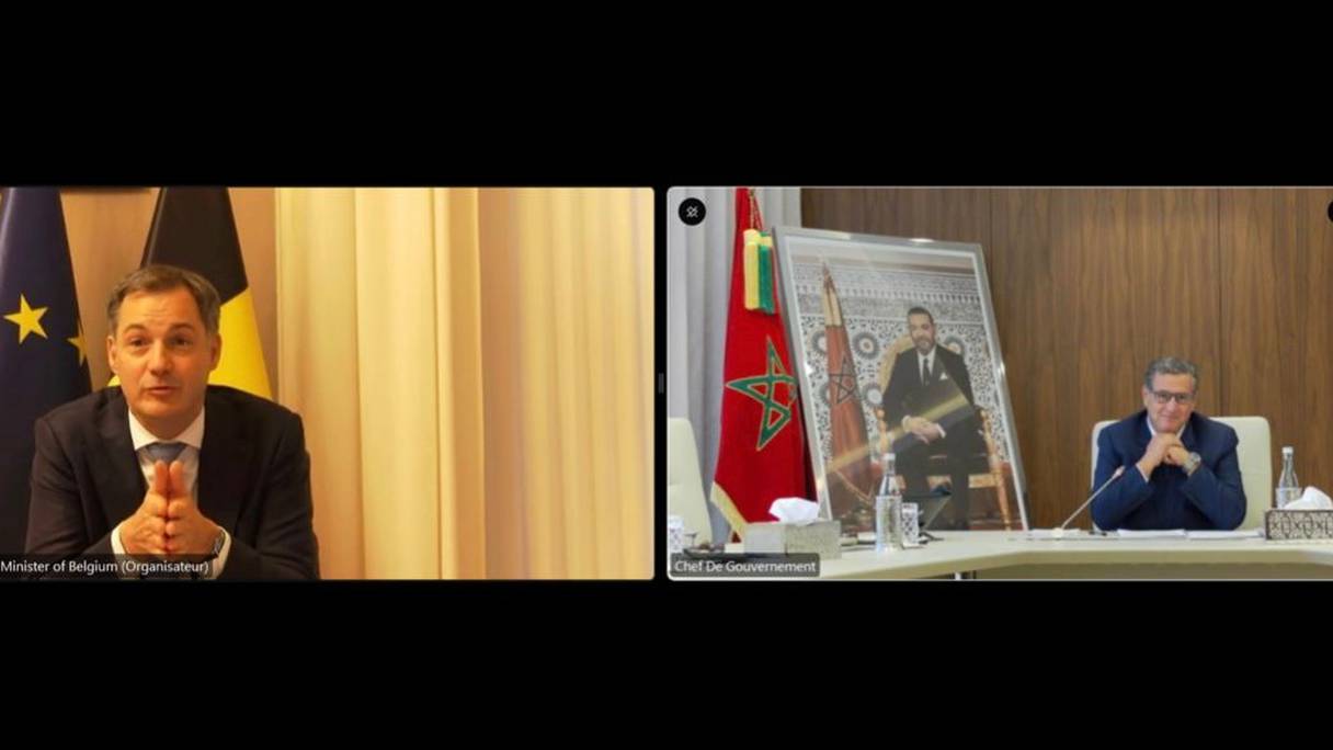 Le chef du gouvernement, Aziz Akhannouch, s'est entretenu, lundi 5 décembre 2022 par visioconférence, avec le Premier ministre belge, Alexander De Croo.
