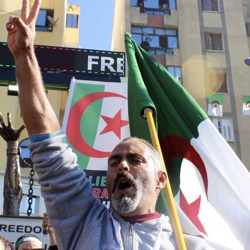 Vidéos. Algérie: vague d'arrestations chez les militants du Hirak en Kabylie, selon Amnesty International