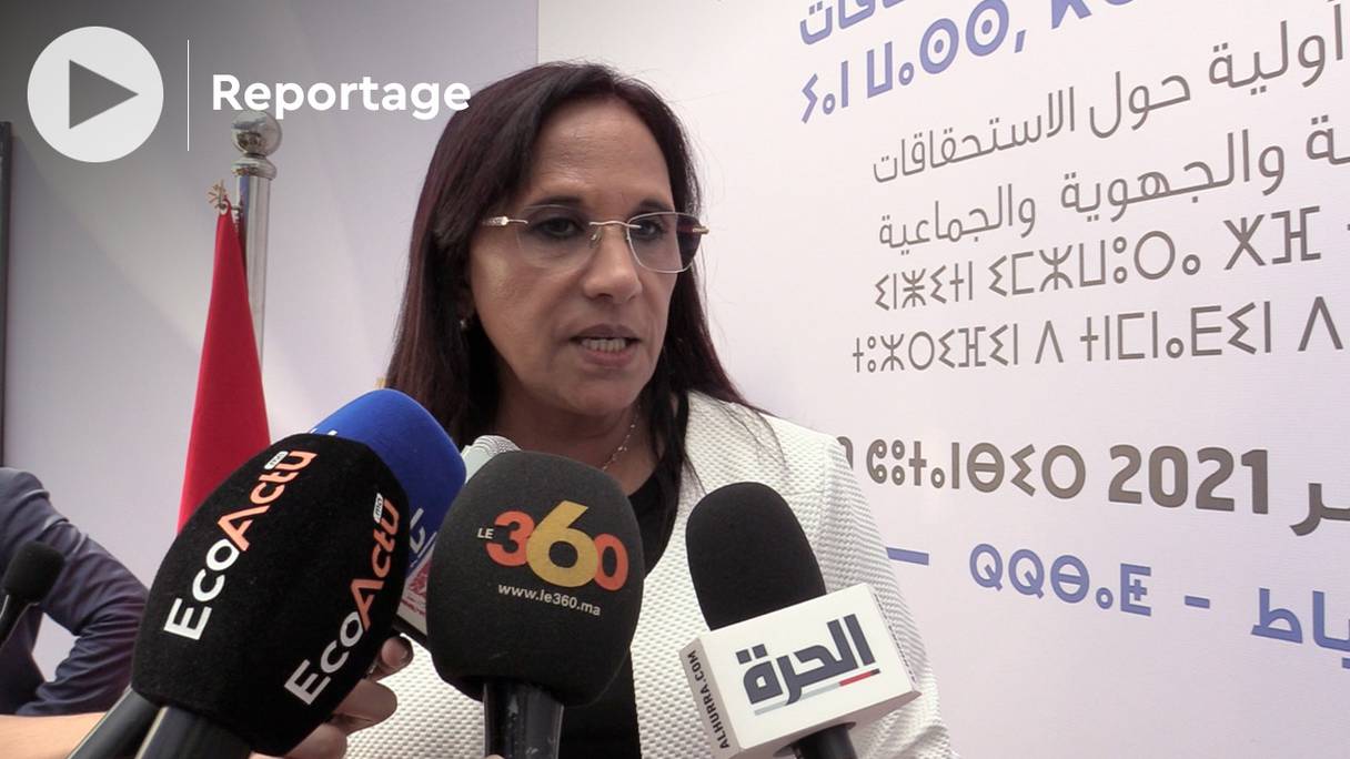 Amina Bouayach, présidente du Conseil national des droits de l’homme (CNDH), lors de sa présentation des observations sur le déroulement des élections législatives, le jeudi 9 septembre 2021 à Rabat.
