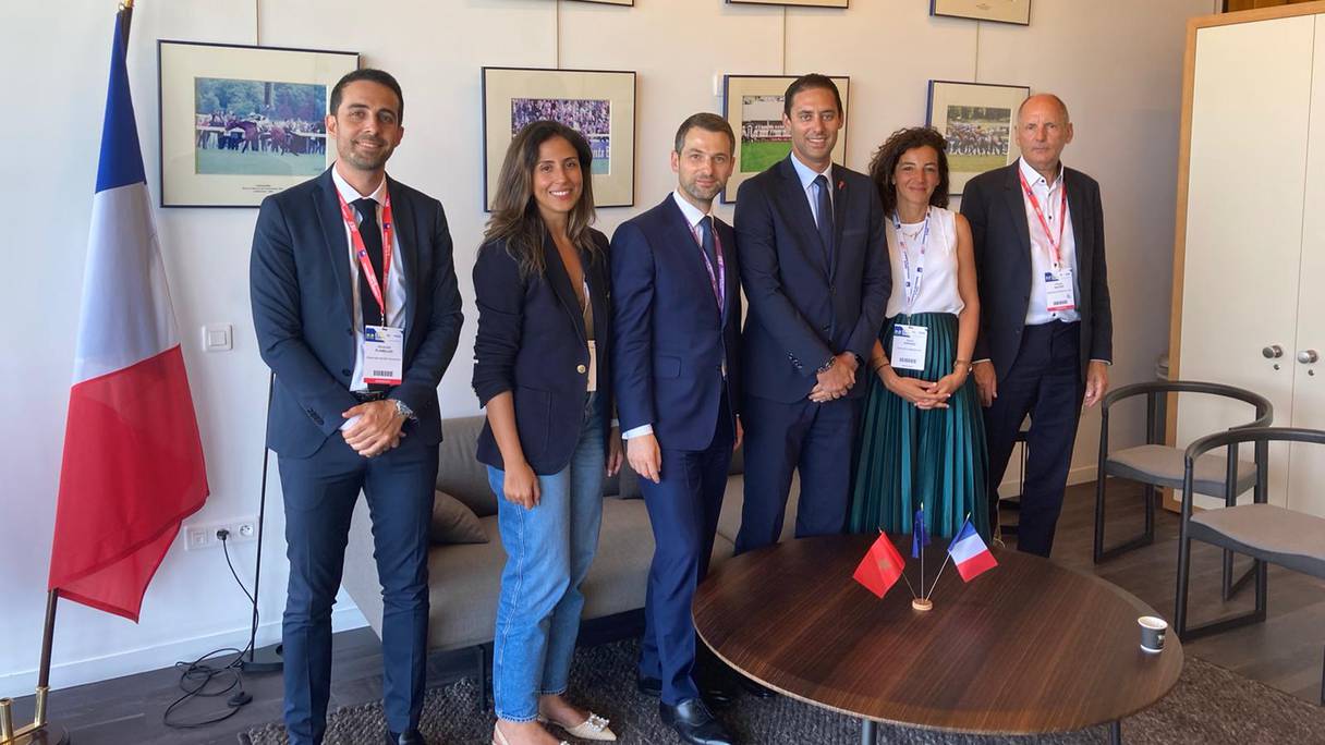Des représentants du MEDEF et de la CGEM se sont réunis les 29 et 30 août 2022, à Paris, en France. 
 
