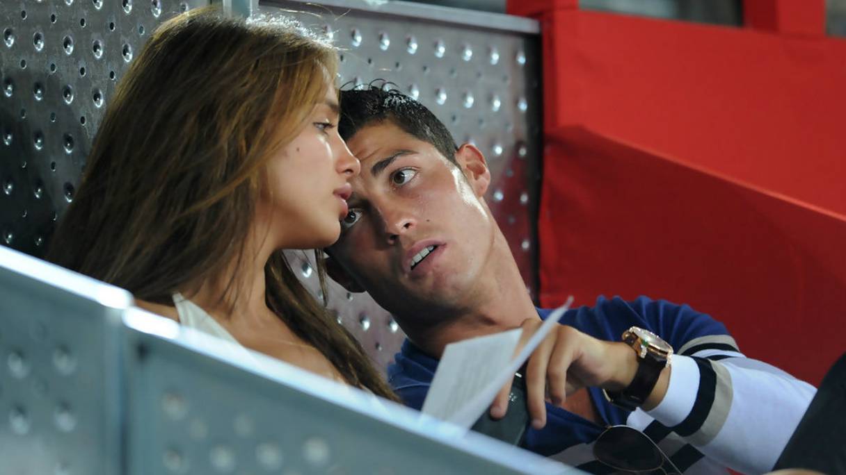 Techniques De Drague Voici Comment Cristiano Ronaldo S Y Prend Avec Les Femmes Le360 Ma