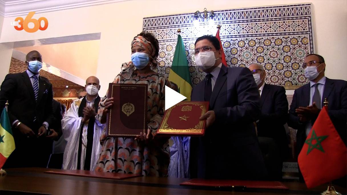 A Dakhla, Nasser Bourita, en compagnie de son homologue sénégalaise Aïssata Tall Sall lors de l'inauguration du consulat général de son pays dans cette ville, a saisi cette occasion pour répondre à son homologue algérien.
