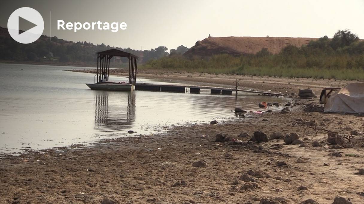 Le lac Erroumi, au nord-est de Rabat, subit lui aussi la sécheresse.
