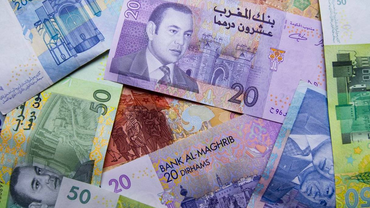 Des billets d'argent en dirham marocain. Photographie d'illustration.
