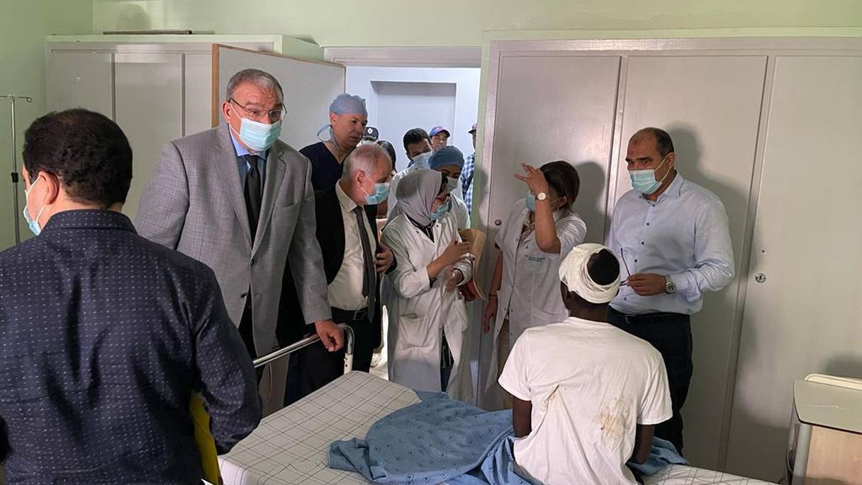 Lors de la visite rendue par les membres du CNDH aux migrants blessés lors de la bousculade ayant suivi l'assaut de vendredi 24 juin 2022 sur Melilia.
