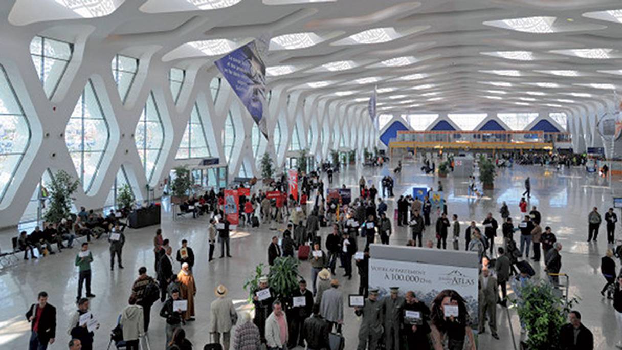 Hall d'embarquement de l'aéroport Marrakech-Menara.
