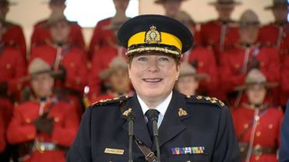 Brenda Lucki, première femme à la gendarmerie royale au Canada
