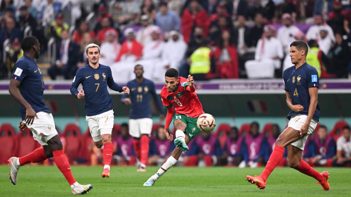 Azzedine Ounahi contre le France en demi-finale de la Coupe du Monde, le 14 décembre 2022.
