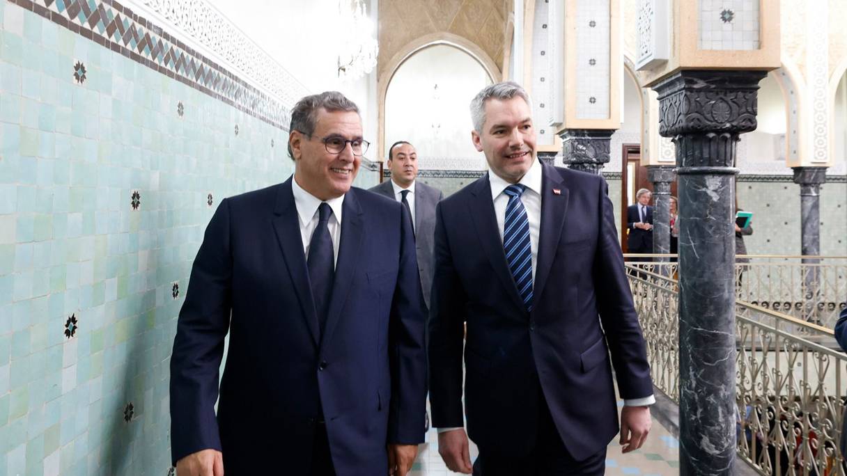 Le Chef du gouvernement, Aziz Akhannouch, et le Chancelier fédéral d'Autriche, Karl Nehammer, mardi 28 février 2023 à Rabat.
