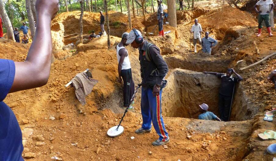Le ministre des Finances de la RDC: «Le trafic des minerais nous fait perdre un milliard de dollars chaque année»