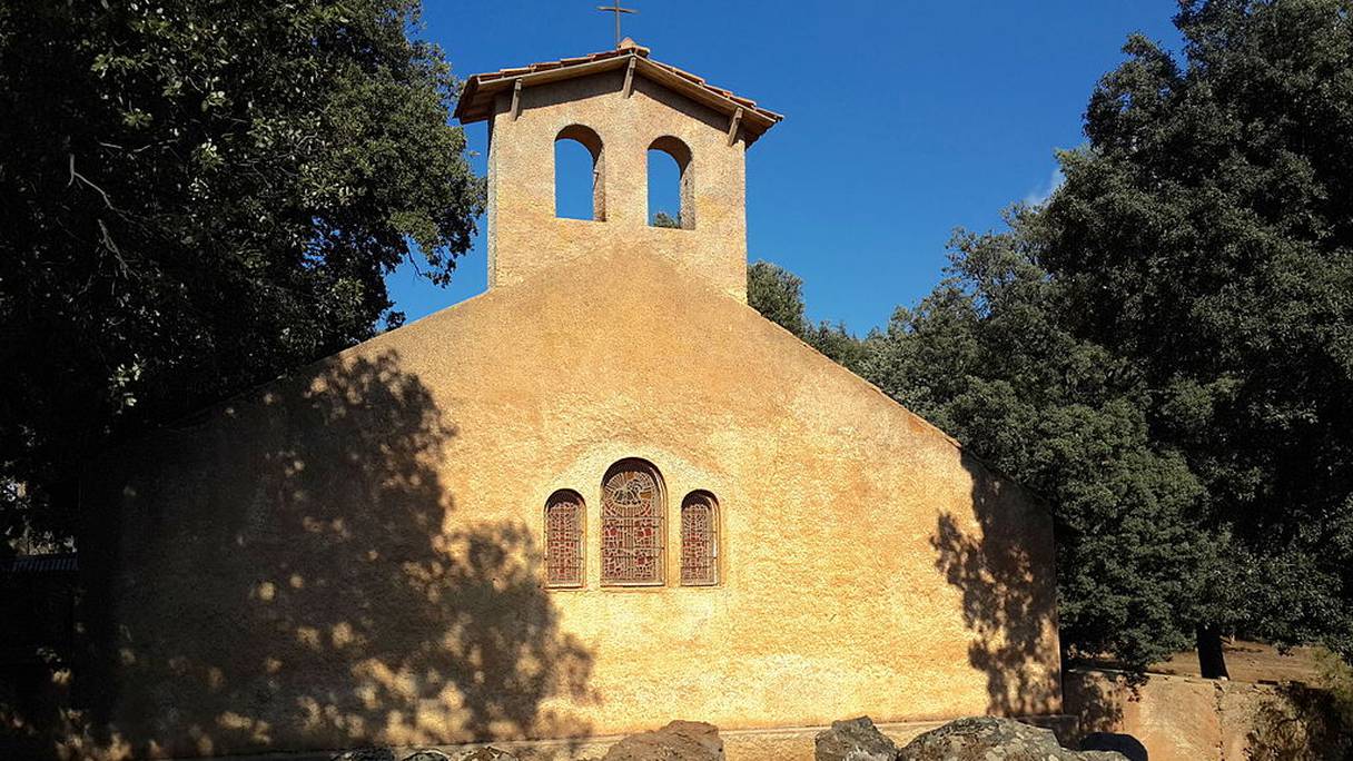 La chapelle de l'ancien monastère bénédictin de Toumliline, fondé en 1952 tout près d'Azrou dans le Moyen Atlas.
