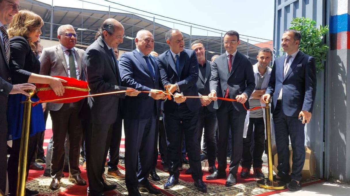 La société Shoeleven Company à inauguré ce vendredi, 27 mai 2022, à Casablanca, une nouvelle unité industrielle, en présence du ministre de l'Industrie et du Commerce, Ryad Mezzour.
