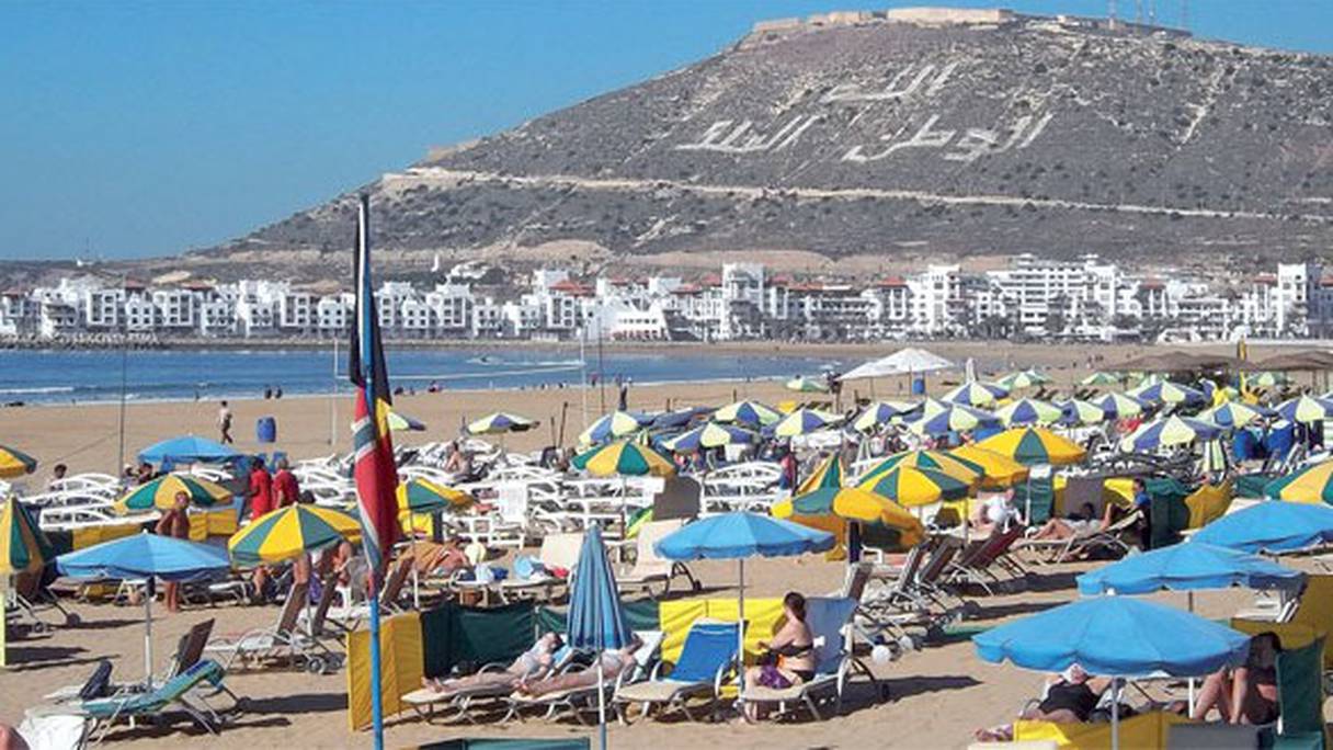 Une plage touristique à Agadir.
