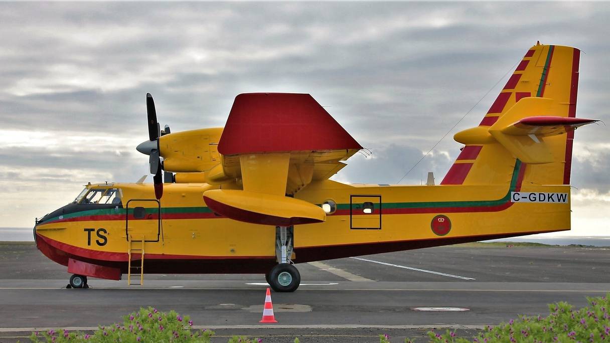 Le 6e Canadair marocain à son arrivée aux Açores portugaises, mercredi 10 mai 2023, après avoir survolé l’Atlantique en direction du Royaume.