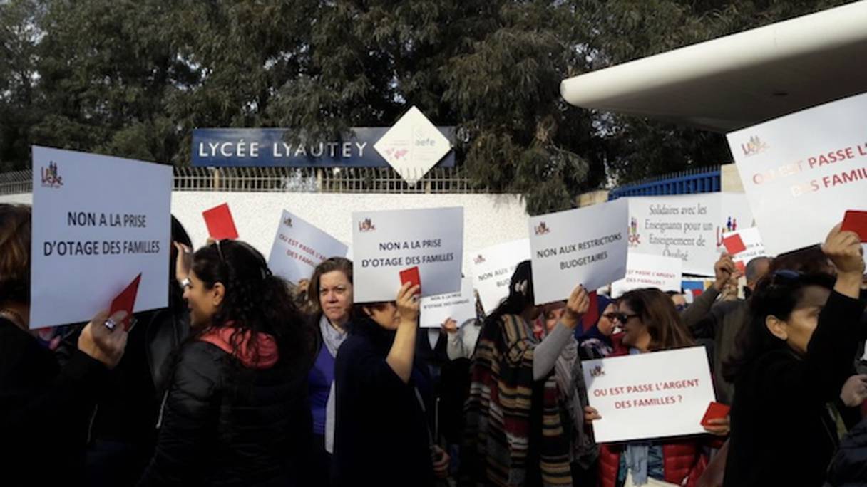 Lors d'une précédente manifestation contre les hausses des prix dans les écoles d'enseignement français au Maroc.
