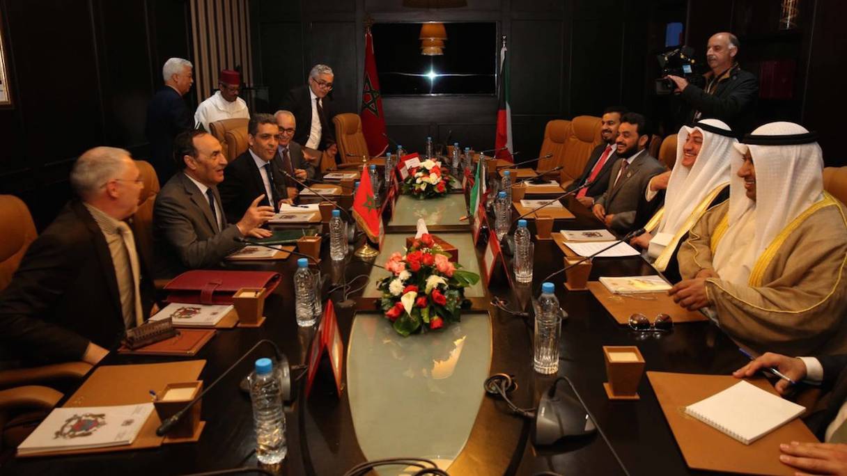 Réunion du groupe d'amitié parlementaire Maroc-Koweït sous la présidence de Askar Aouid Al-Anzi et Habib El Malki.

