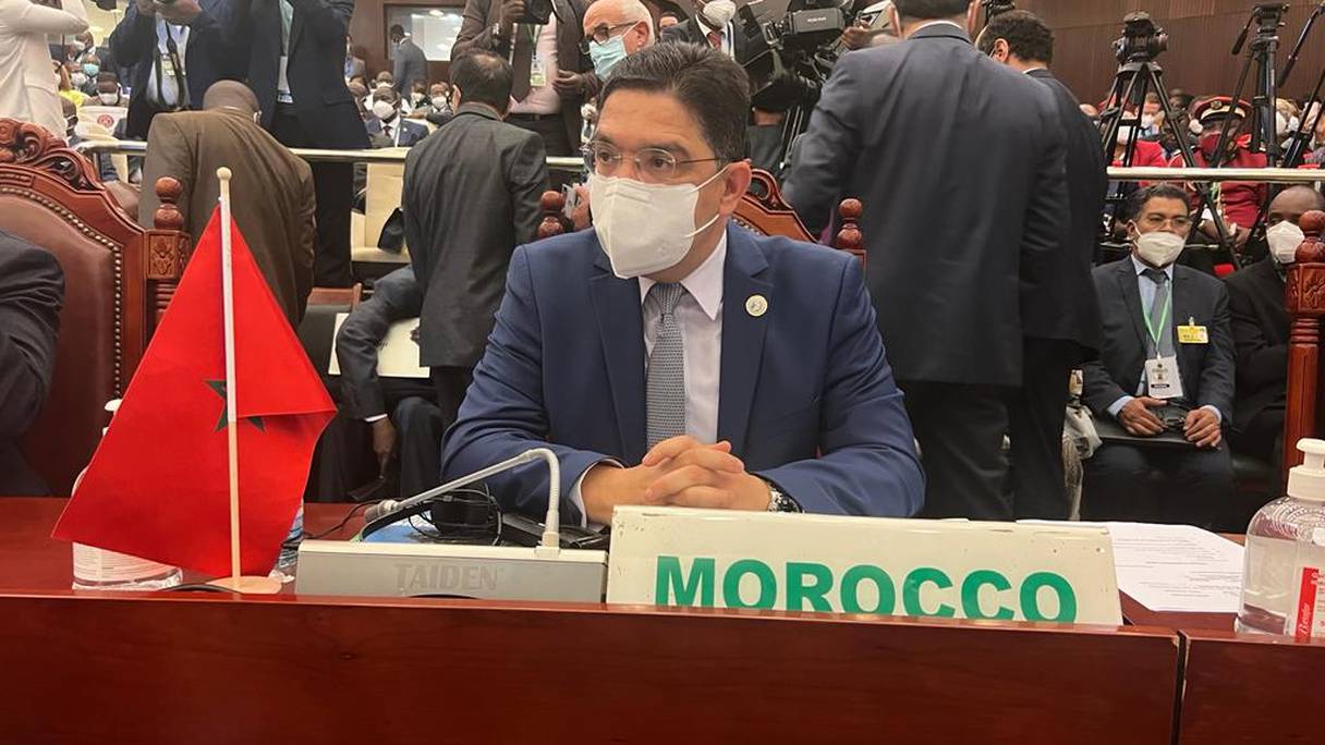 Nasser Bourita représente le Roi Mohammed VI, à Malabo en Guinée équatoriale, au Sommet extraordinaire de l'Union africaine, le 27 mai 2022.
