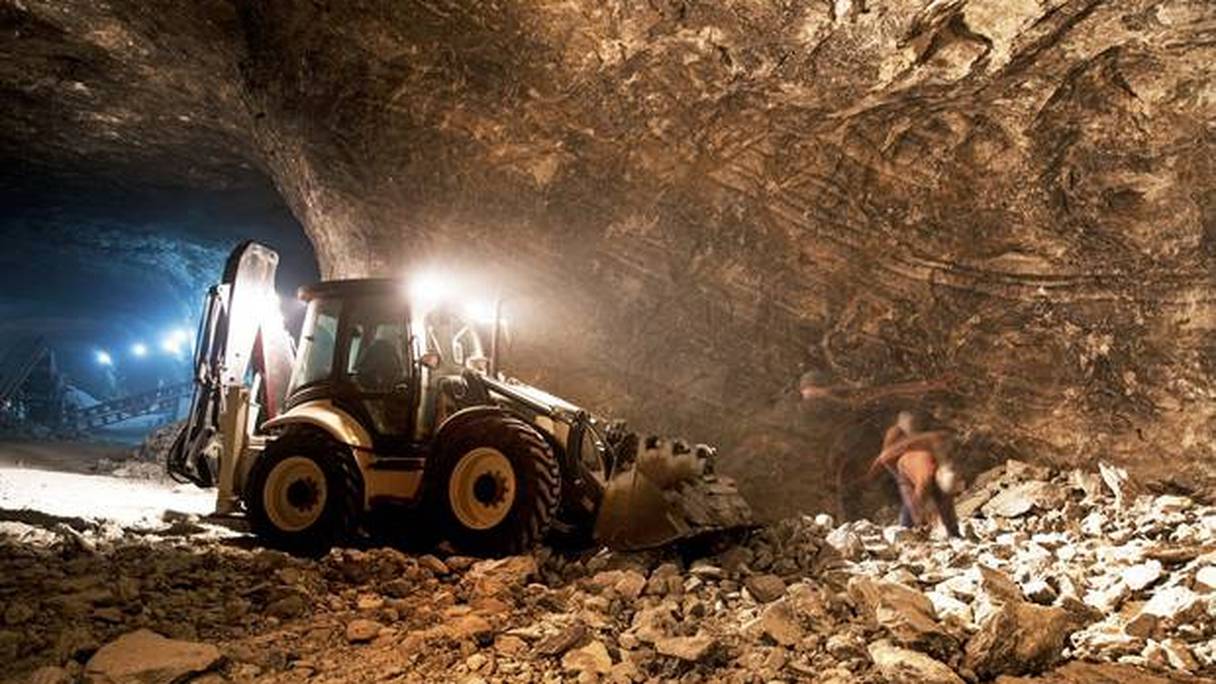 Extraction de cuivre dans une mine. 
