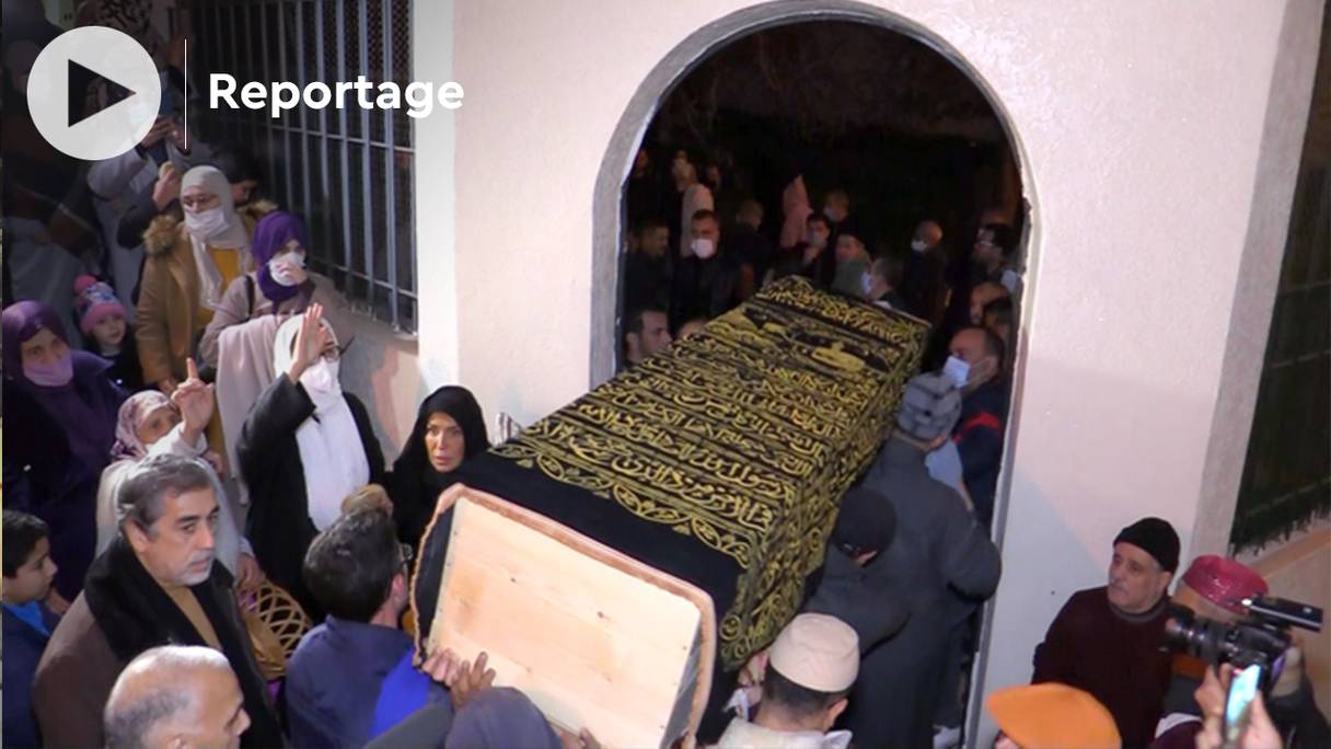 Abdelkader El Badaoui a été inhumé vendredi 28 janvier 2022, dans son quartier de Tanger, selon ses dernières volontés.
