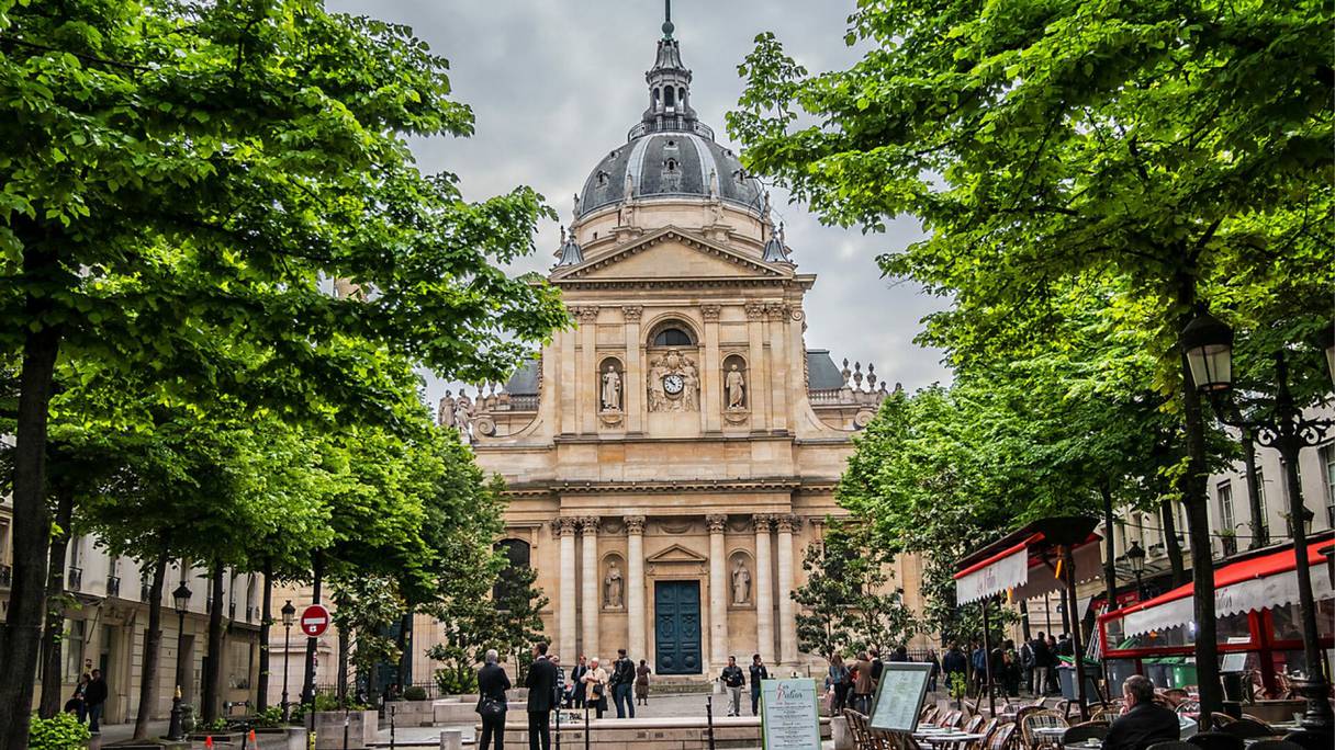 L'université La Sorbonne-Paris IV.