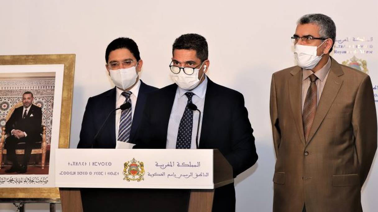 Saaid Amzazi, Nasser Bourita et Mustapha Ramid lors d'un point de presse consacré au rapport d'Amnesty International début juillet 2020.
