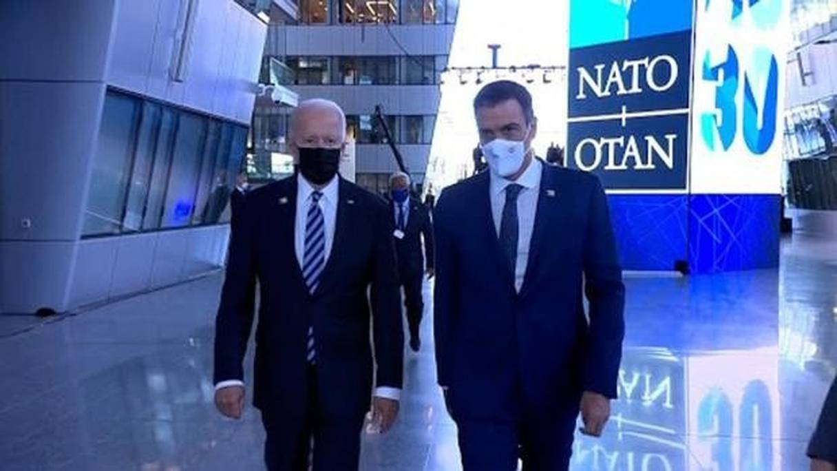 Joe Biden et Pedro Sanchez, ce lundi 14 juin, au siège de l'OTAN à Bruxelles.
