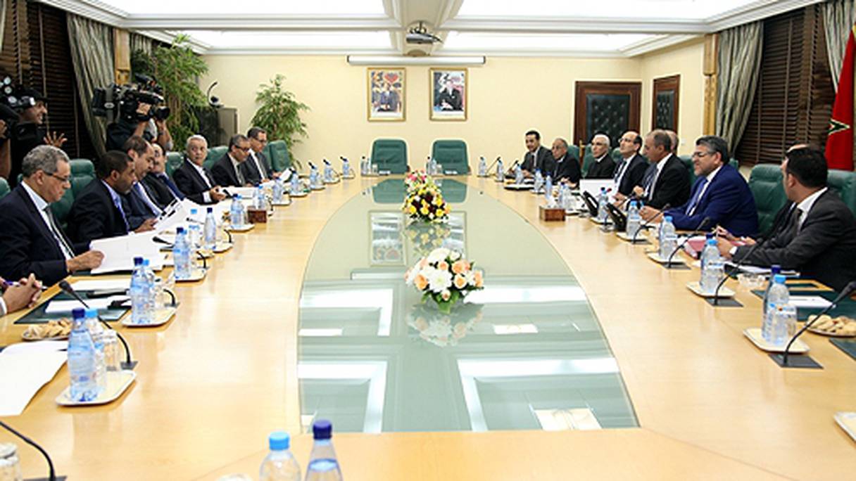 Mohamed Hassad rencontre les secrétaires généraux des partis politiques. Rabat, le 4 septembre.
