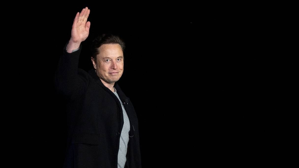 Elon Musk à une conférence de presse pour SpaceX, près du village de Boca Chica (sud du Texas), le 10 février 2022. Le milliardaire a mis fin à son accord d'achat de Twitter le 8 juillet, accusant la société de «déclarations trompeuses» sur le nombre de faux comptes.
