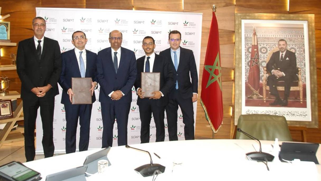 Le Groupe Crédit Agricole du Maroc et la start-up Sowit ont signé, mardi 1er novembre 2022, une convention de partenariat au profit des agriculteurs. 
