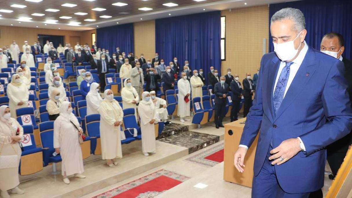 Abdellatif Hammouchi, recevant les membres du corps de la Sûreté nationale se rendant aux lieux saints de l'Islam, le 24 juin 2022.
