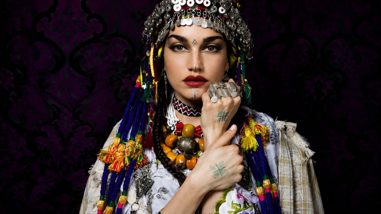 Une femme tatouée. Photographie d'illustration.