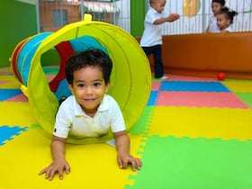 Une salle de crèche.